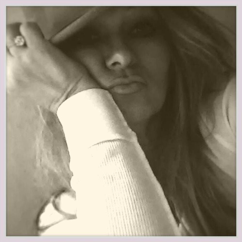 Meet your Posher, Debi